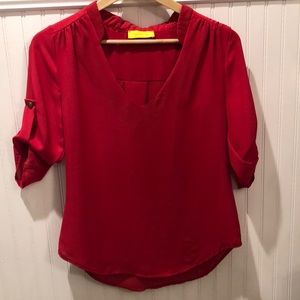 Red quarter sleeve blouse